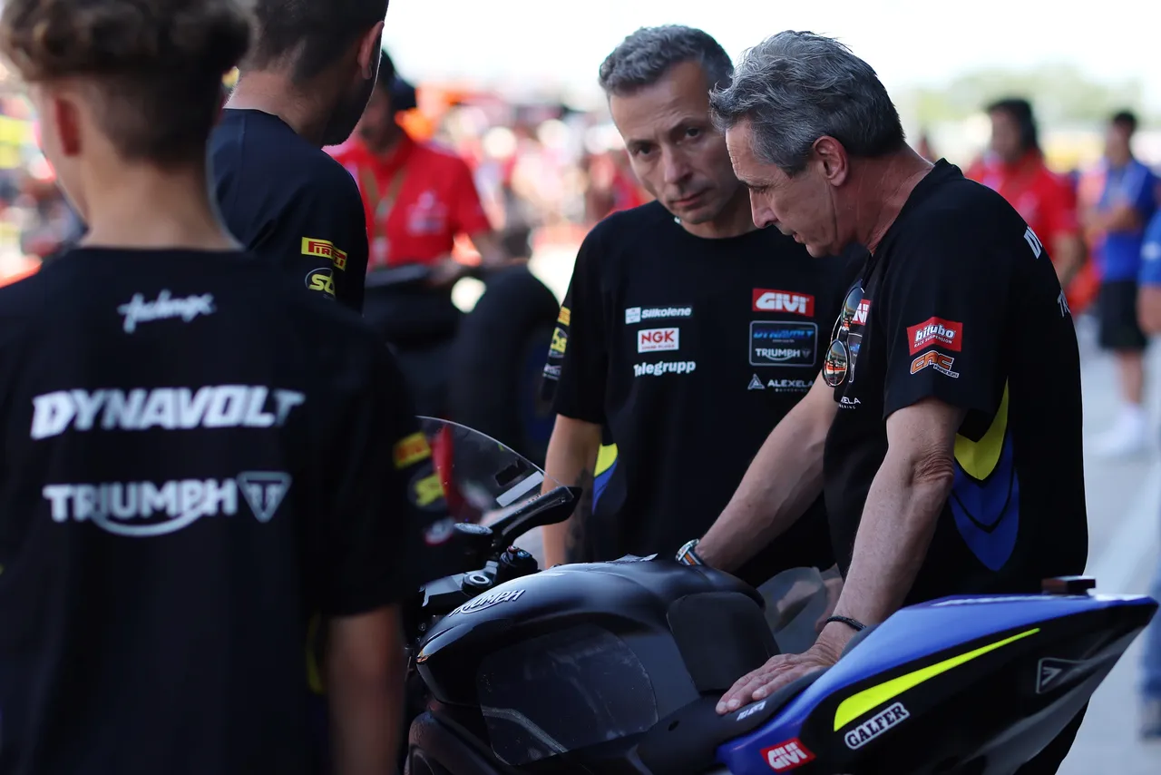 Read more about the article Dynavolt Team compete in the WSBK World SuperbikeChampi.onship in Spain